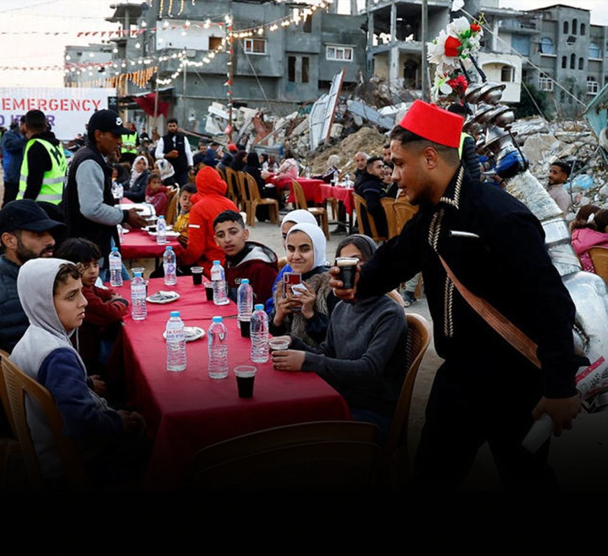 Ramadan Amid Rubble: Gazans Unite to Break Fast